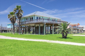 Surfside Retreat - Beautiful Views & Steps from the Beach!
